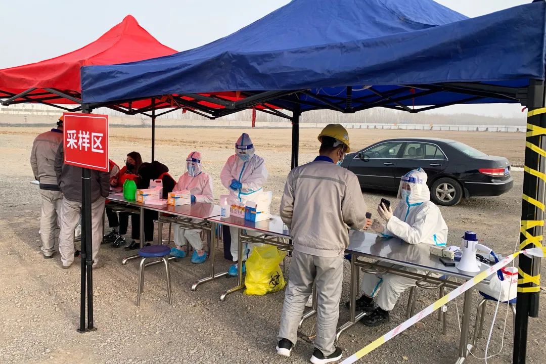 同心同力齊抗疫-鍍鋁鋅鋼板代理廠家宏鑫源全員核酸檢測有序進行鍍鋁鋅鋼板、鍍鋁鋅鋼板廠家、鍍鋁鋅鋼板價格(圖1)